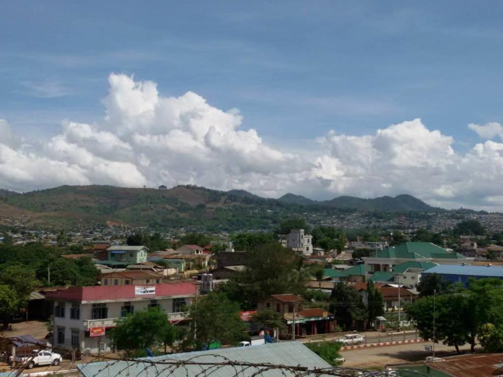 Golden Hill Hotel - Lashio Exterior foto